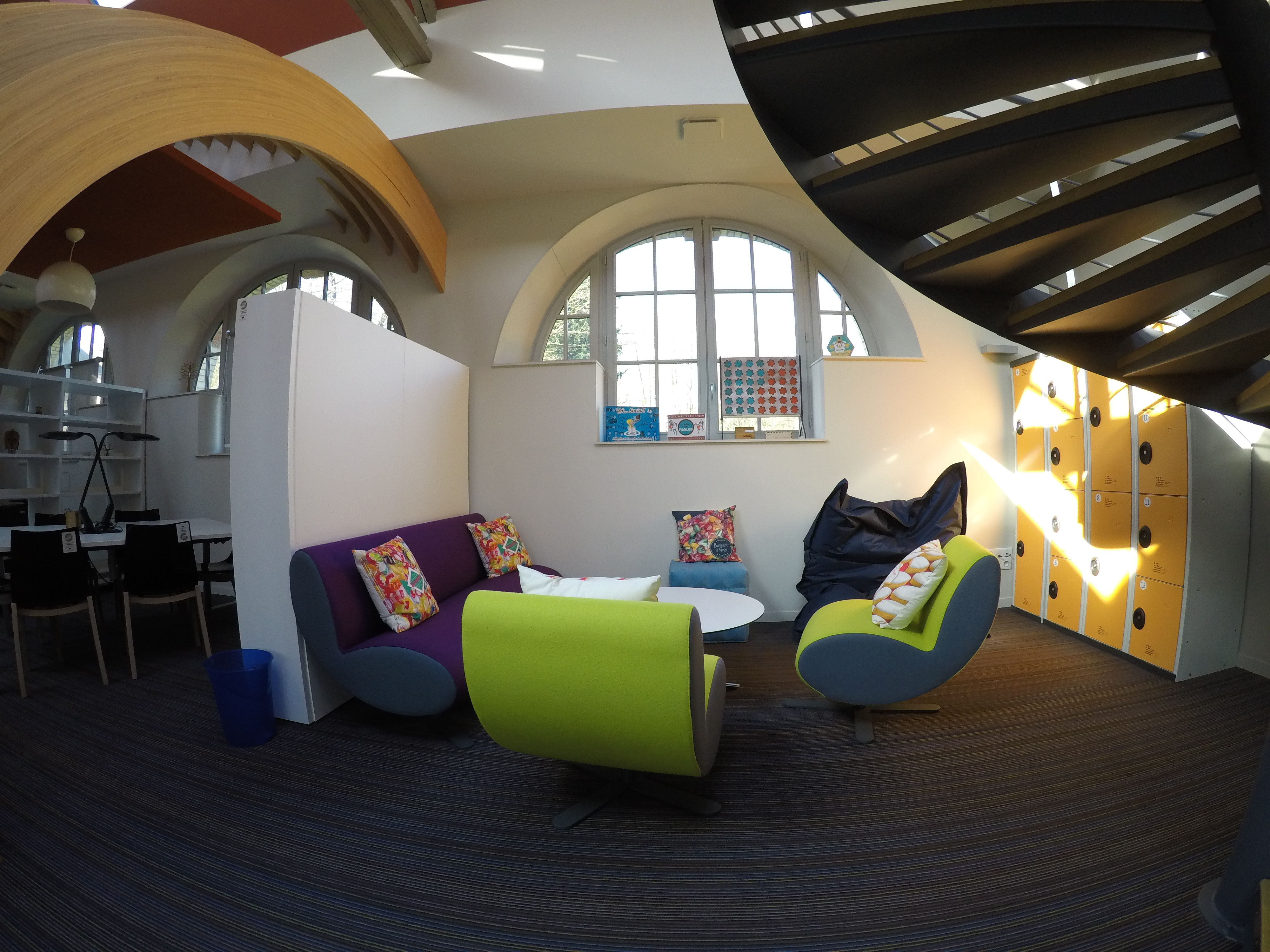 Espace détente, mise à disposition de casiers de rangement