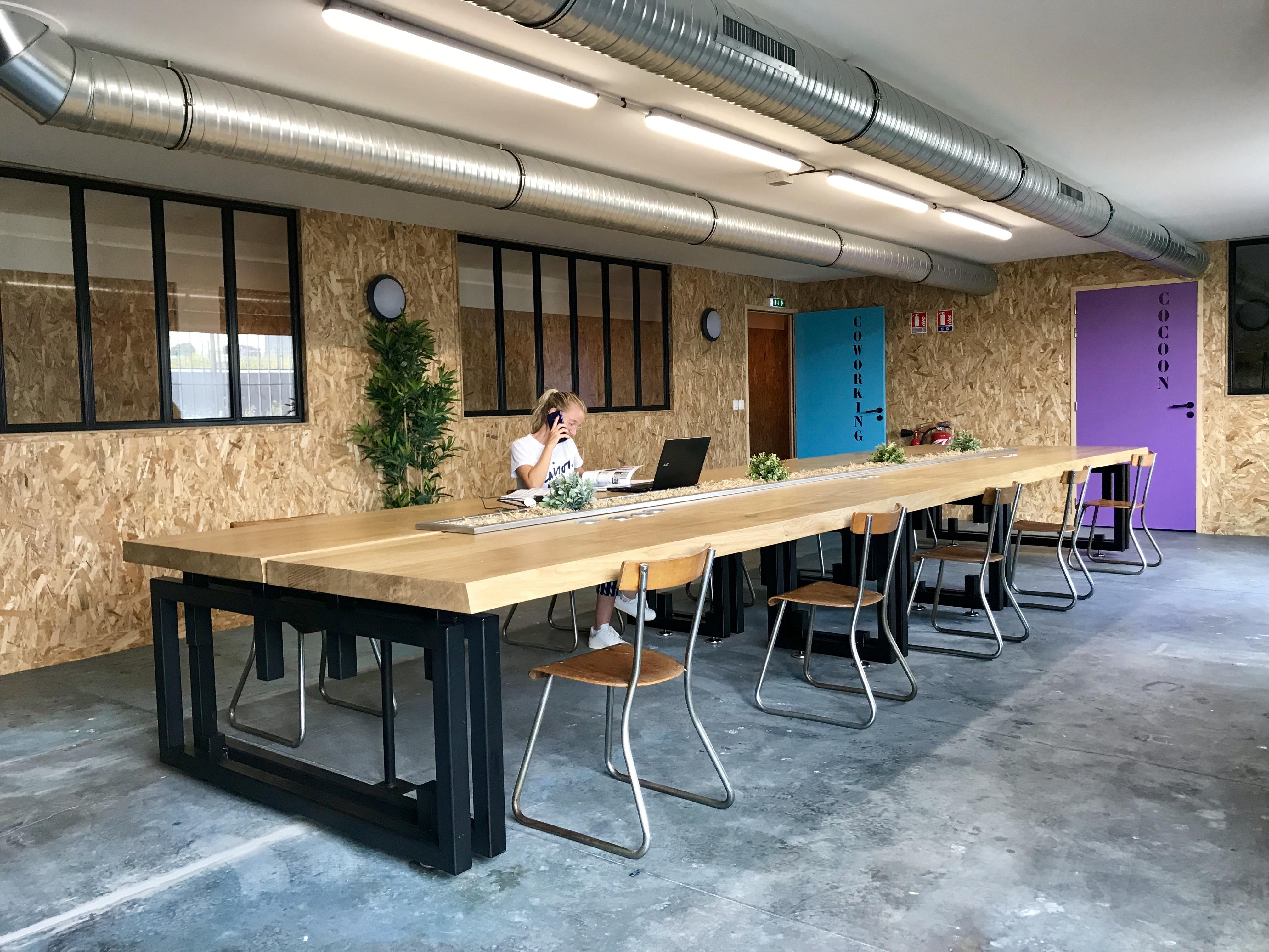 Espace de Coworking équipé