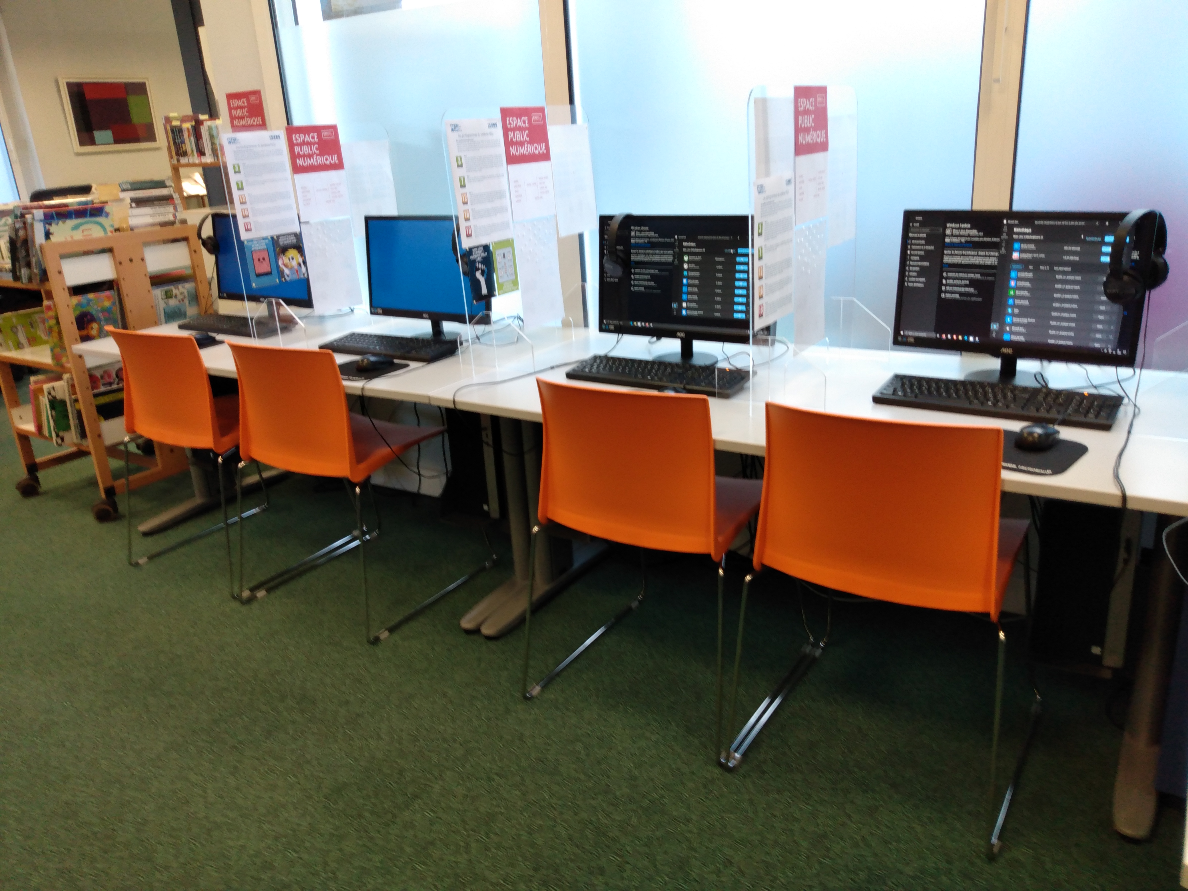 L'espace numérique de la médiathèque.