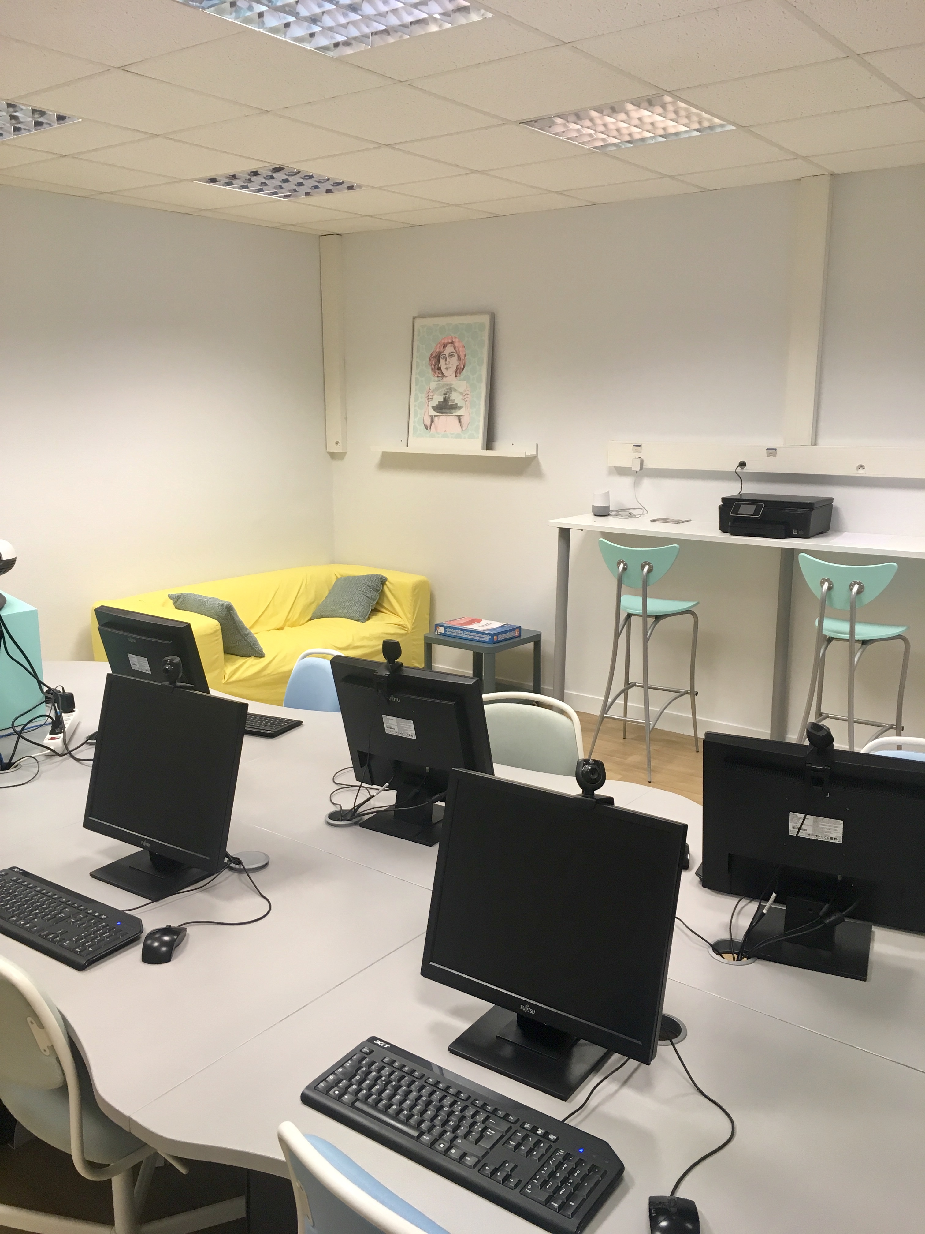 Salle d'accès libre et d'animation