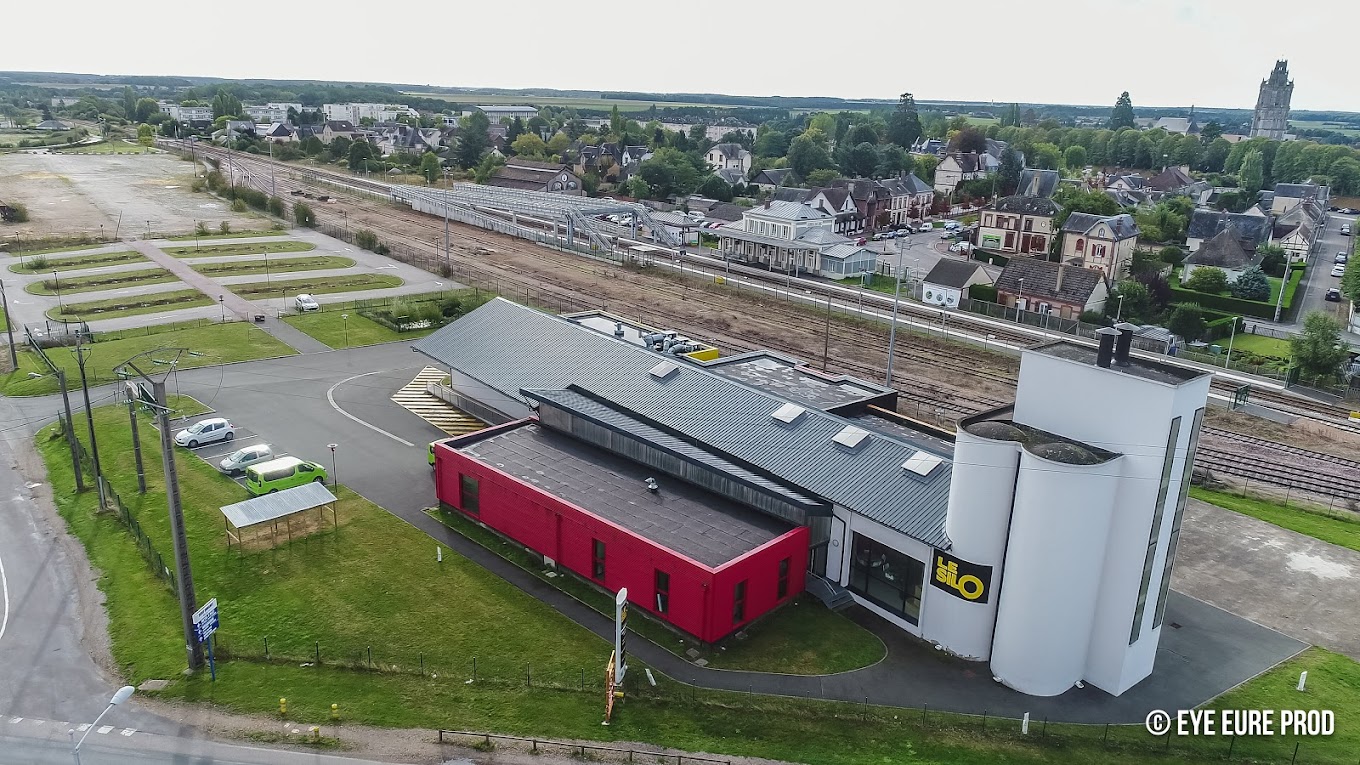 Prise de vue extérieure du Silo
