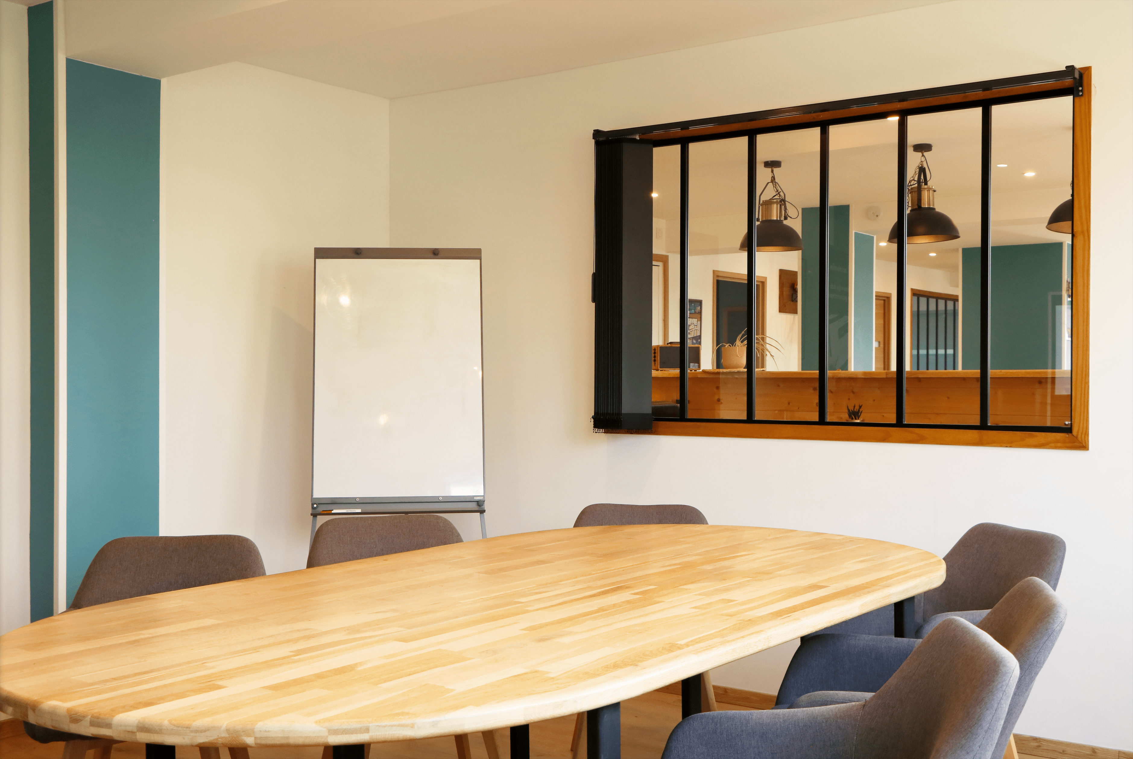 Salle de réunion coworking Cocktail Numérique