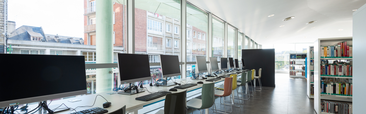 Une partie des ordinateurs à l'étage