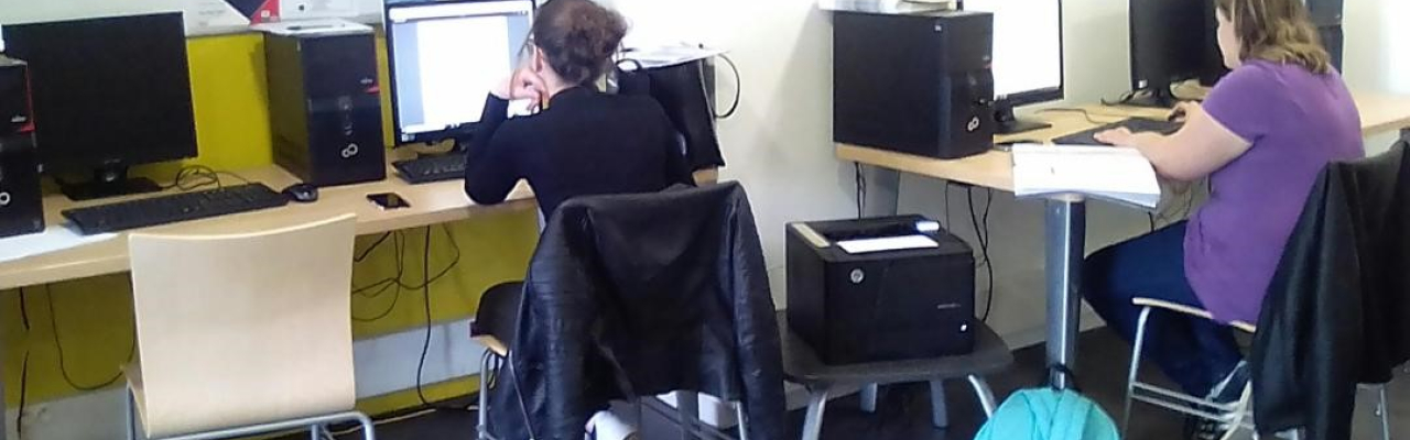 4 postes informatiques en libre accès