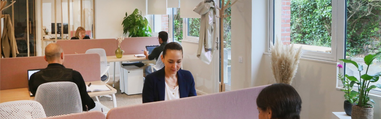 bureau individuel côté cour